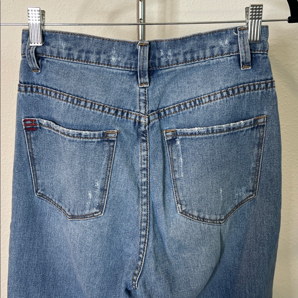 BDG Mom High Rise Jeans - Picture 4 of 5